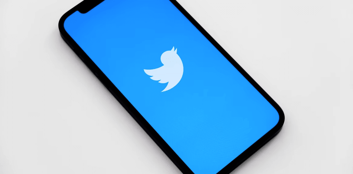 How to Subscribe to Revue Newsletters Directly From Tweets